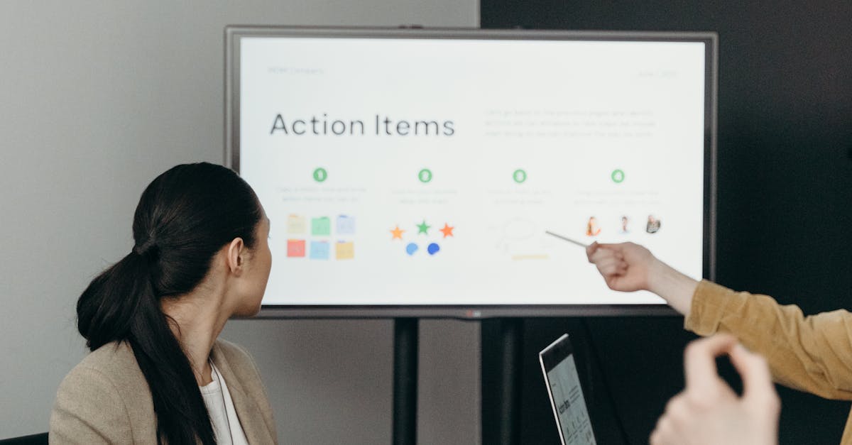 How to Enhance Leadership Skills Through Online Project Management Courses